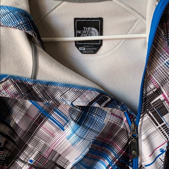 The North Face Jacket - Picture 4 of 4